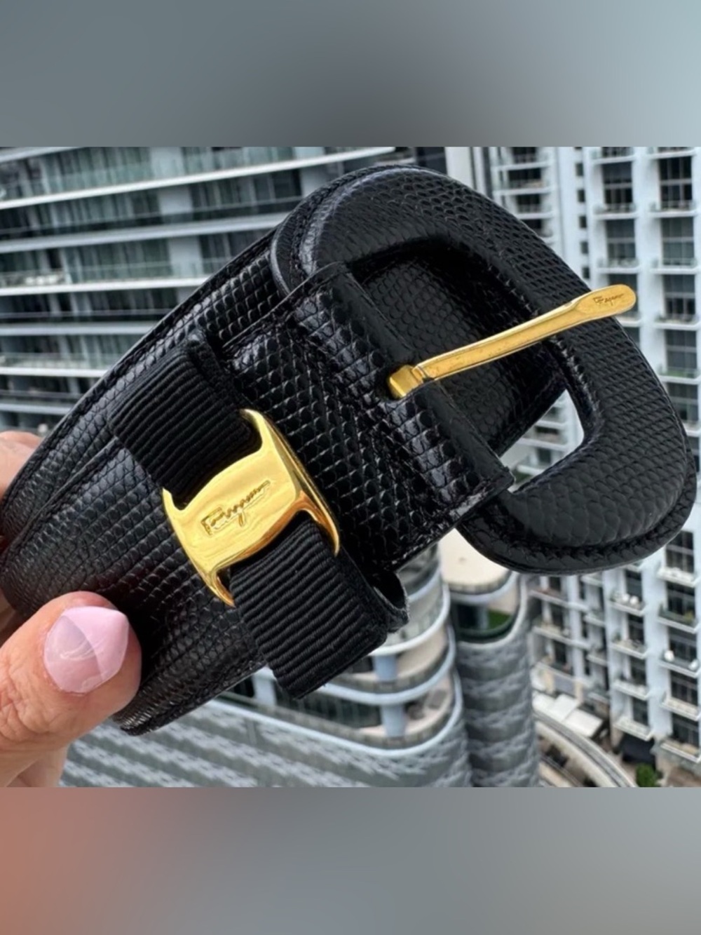 Salvatore Ferragamo Black Leather Belt size 75 or 32” Gancini Buckle